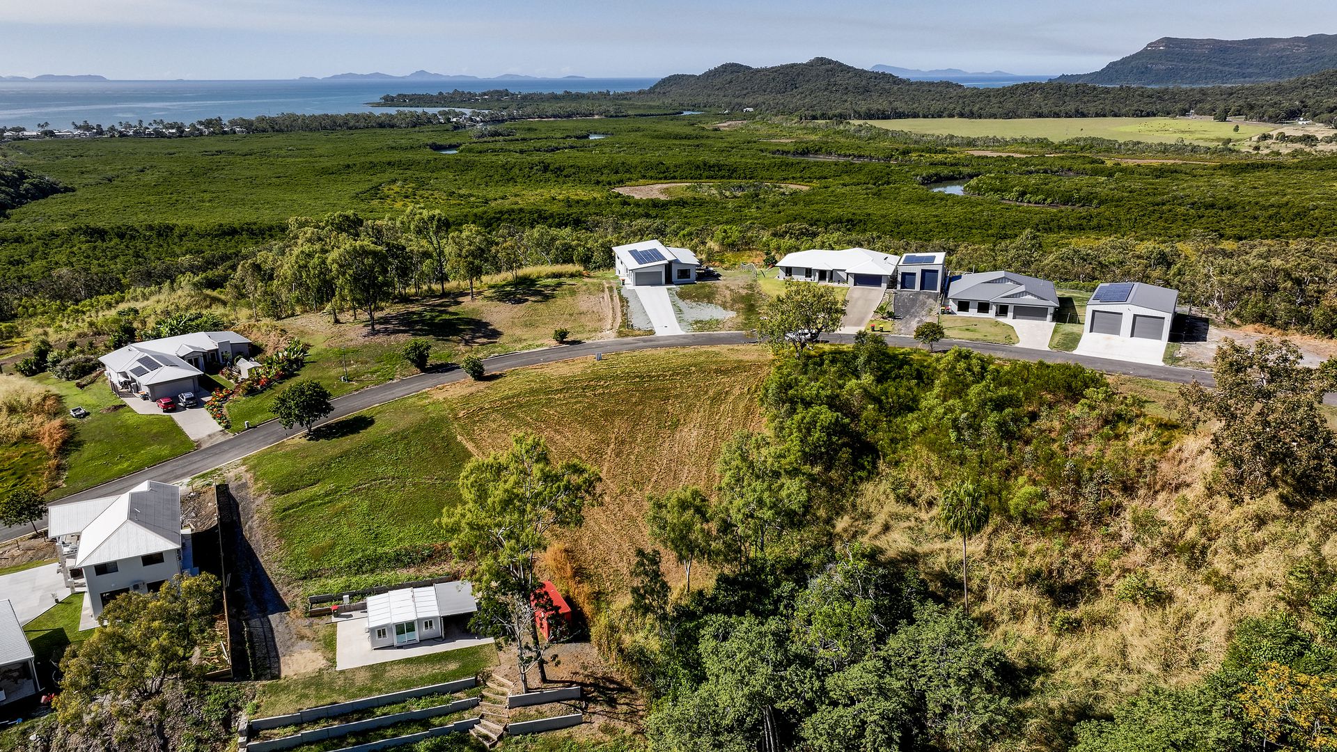 16-18 View Court, Seaforth