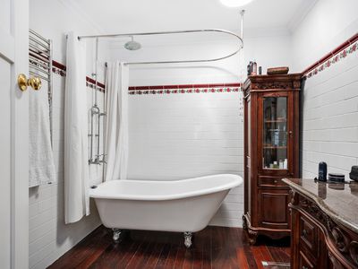 33 Lyall Street, Lamington