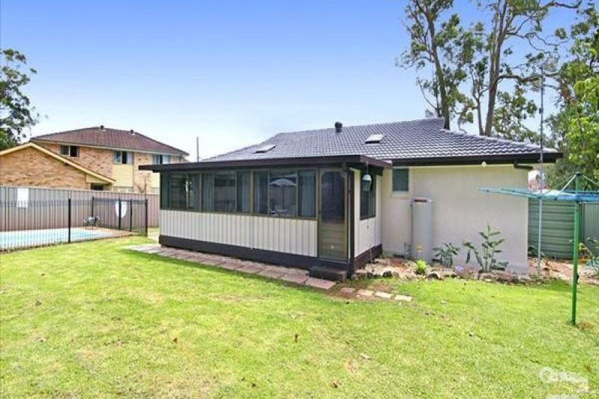 7 Bayline Drive, Point Clare