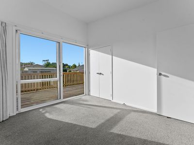 6 Te Moau Avenue, Parakai, Helensville