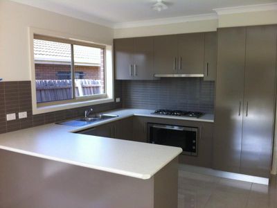 Unit 2 / 1 Swift Street, Hoppers Crossing