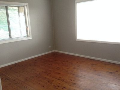 28 Moore Place, Warrawong