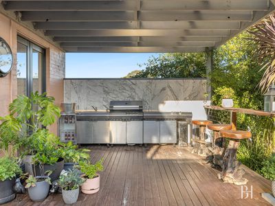 5 Ironbark Court, Hidden Valley