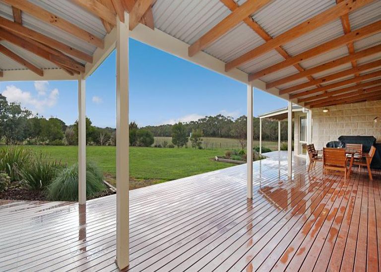 137 Crowes Road, Portland