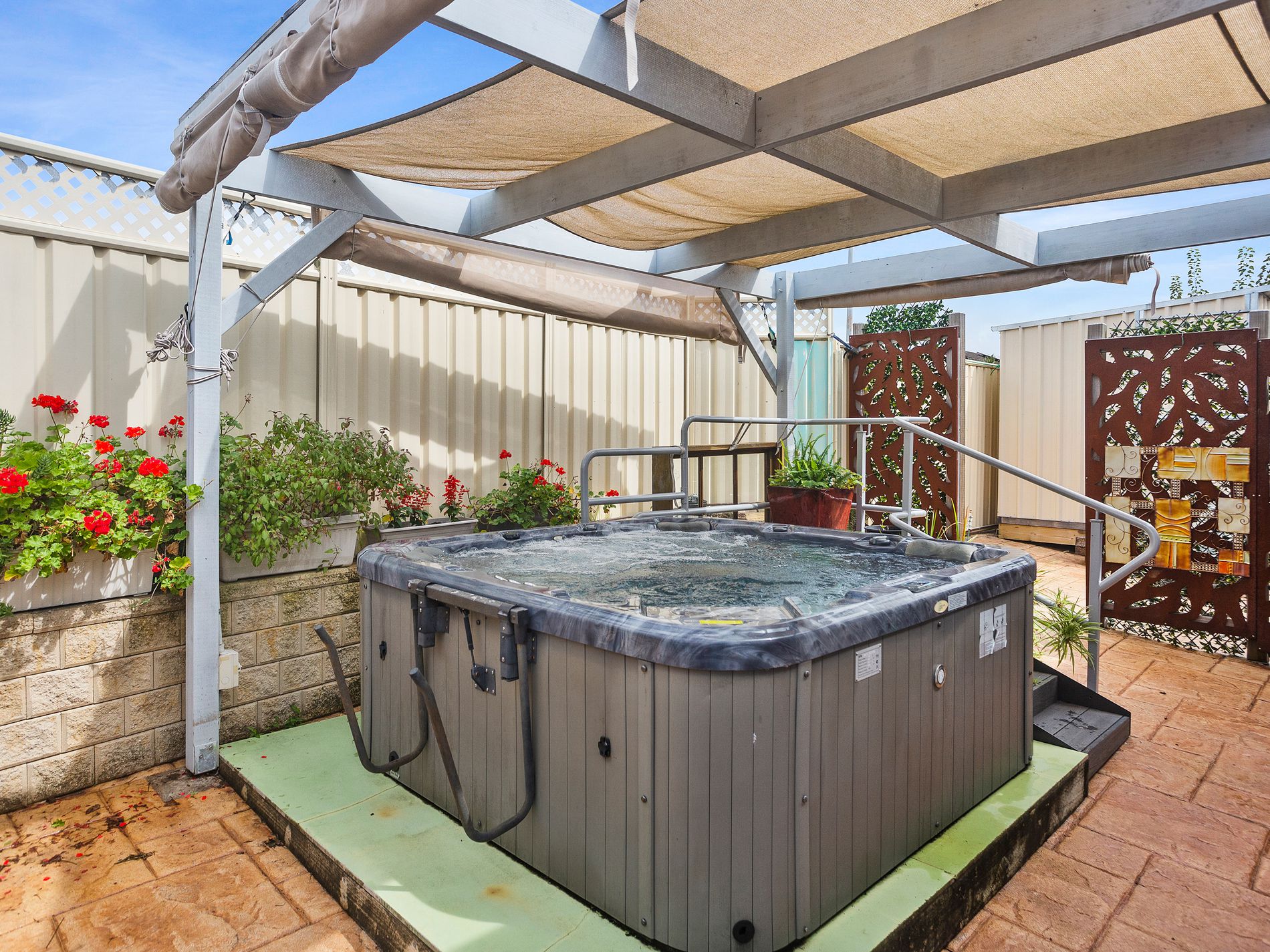 8 Weston Street, Albion Park