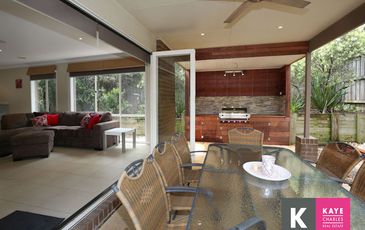 18 Fallingwater, Pakenham