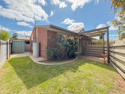 2 / 1 Gray Street, Swan Hill