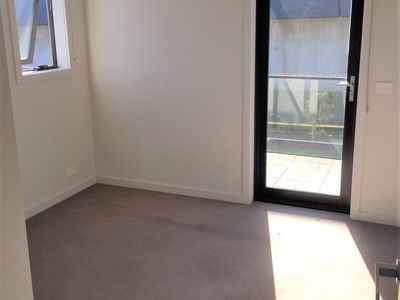11 / 39 Rosstown Road, Carnegie