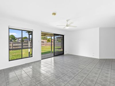 3 Rene Ct, Wynnum West