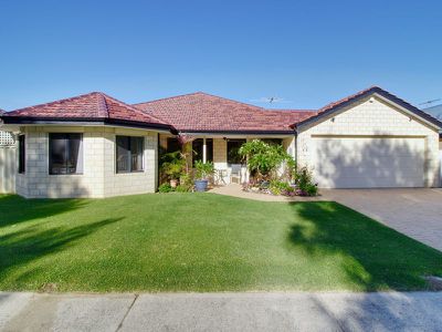17 Amity Circuit , Shoalwater