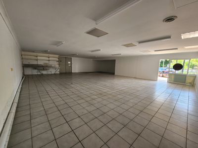 2d / 355 Esplanade, Scarness