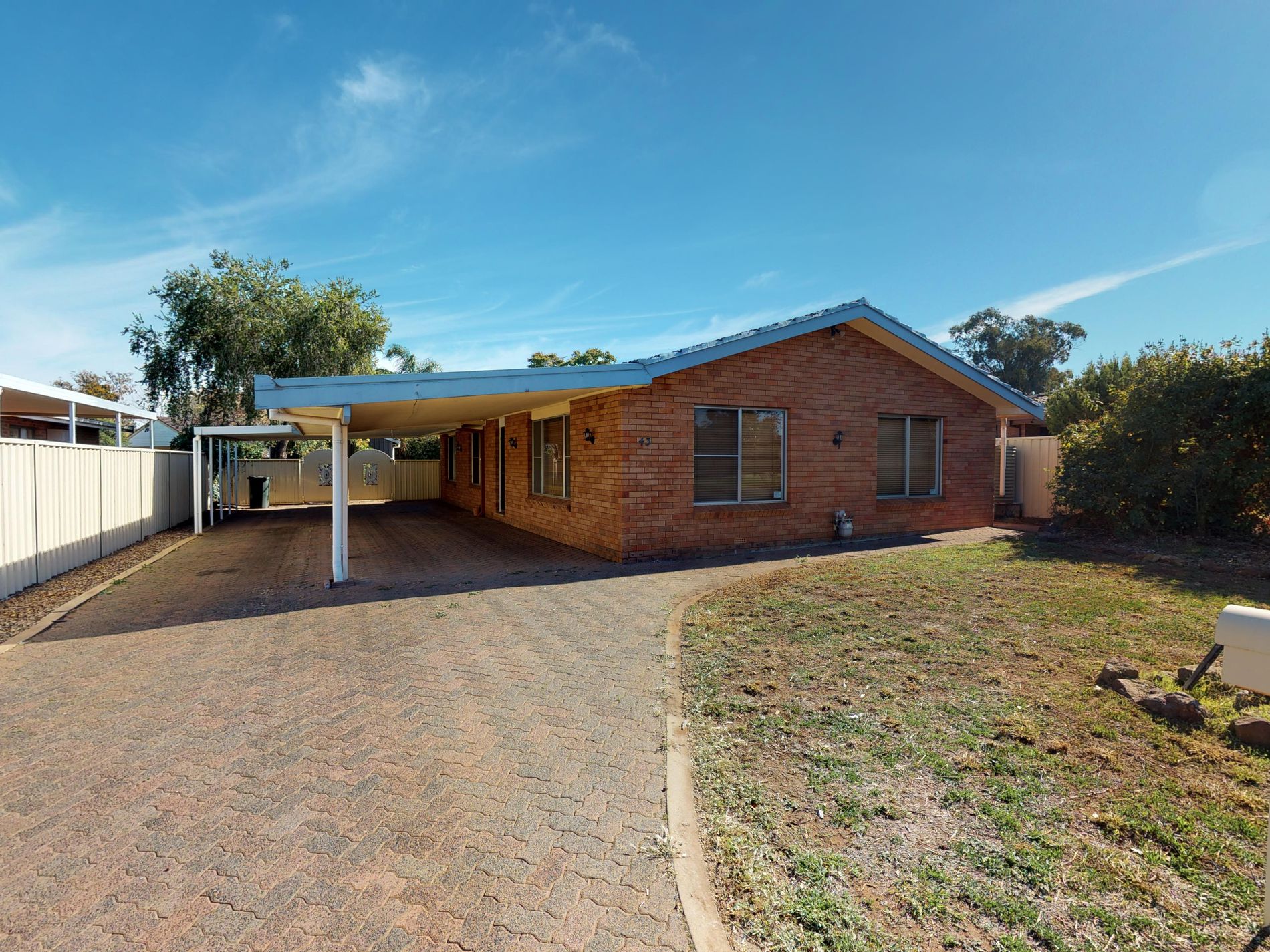 43 Oxley Circle, Dubbo