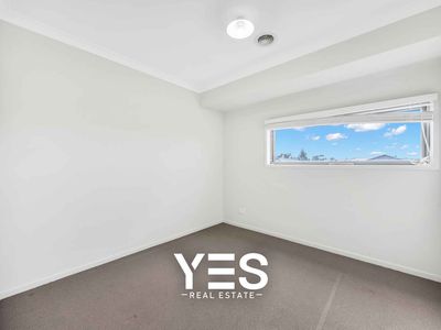 15 Augus Drive, Thornhill Park