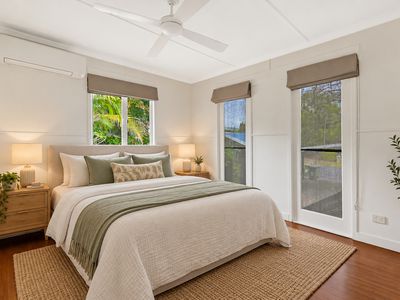 18 Mabel Ave, Southport
