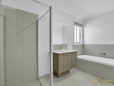 62 Pankina Road, Mambourin