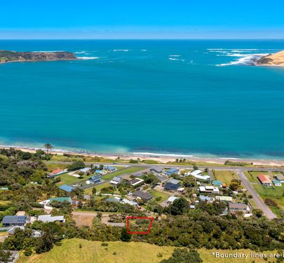 15 Kokohuia Road, Omapere