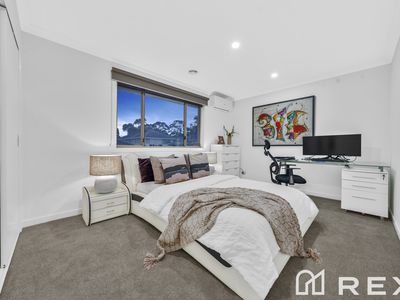 6 Lauradan Avenue, Berwick