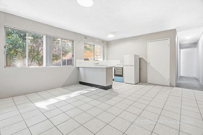 4 / 20 Bringelly Road , Kingswood