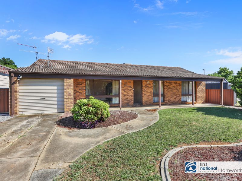 6 Lawson Place, Tamworth