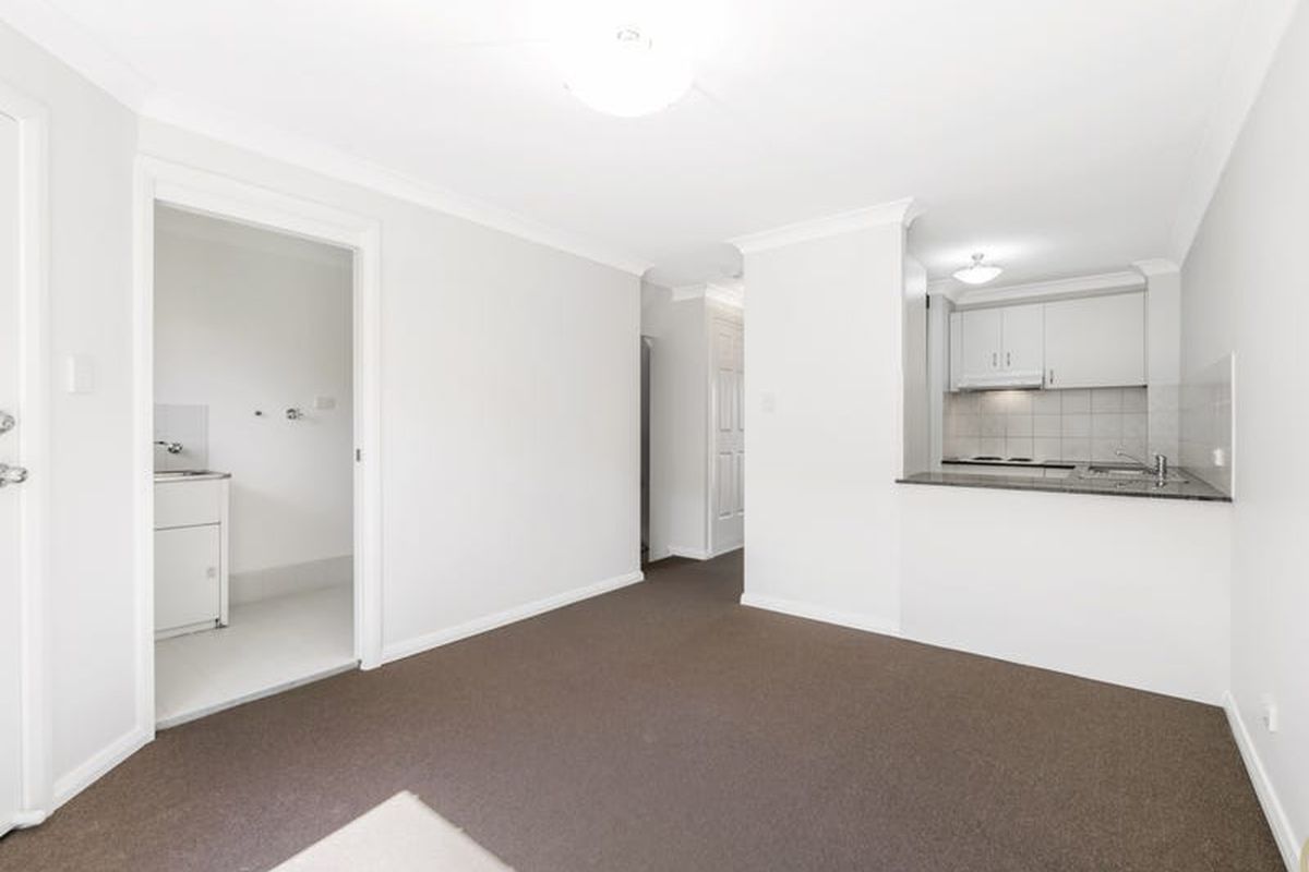 13 / 29 Central Coast Highway, West Gosford