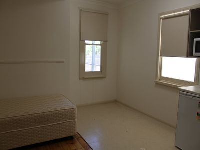 5 / 12 The Boulevarde, Lakemba