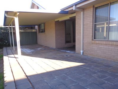 8A Arthur Summons Street, Dubbo