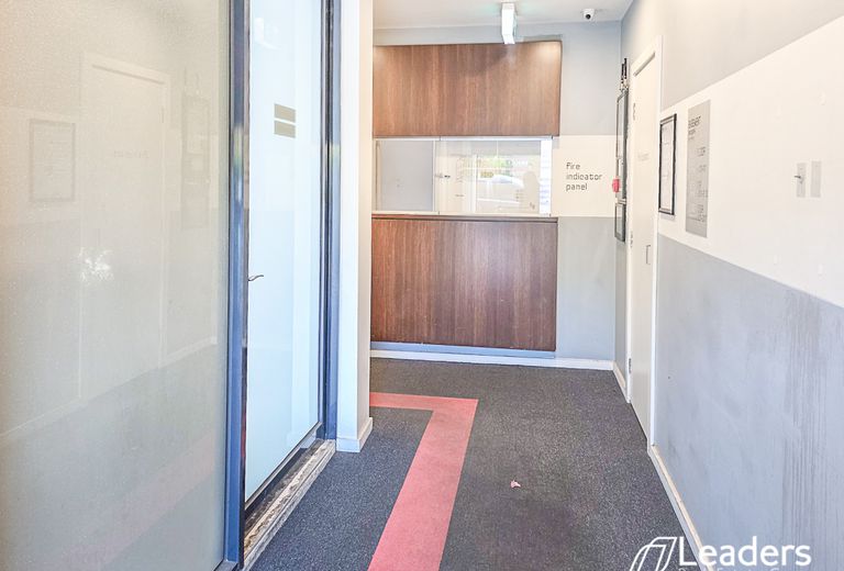 310 / 141 WAVERLEY ROAD, Malvern East