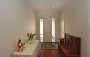 59 Fieldstone Blvd, Beaconsfield