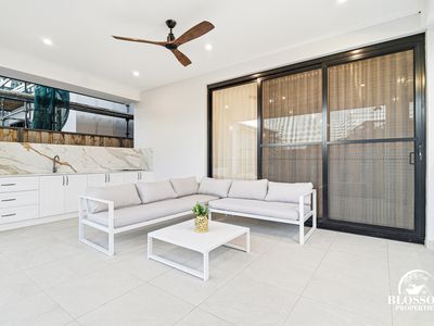 45  Almandin Street (THE GABLES), Box Hill