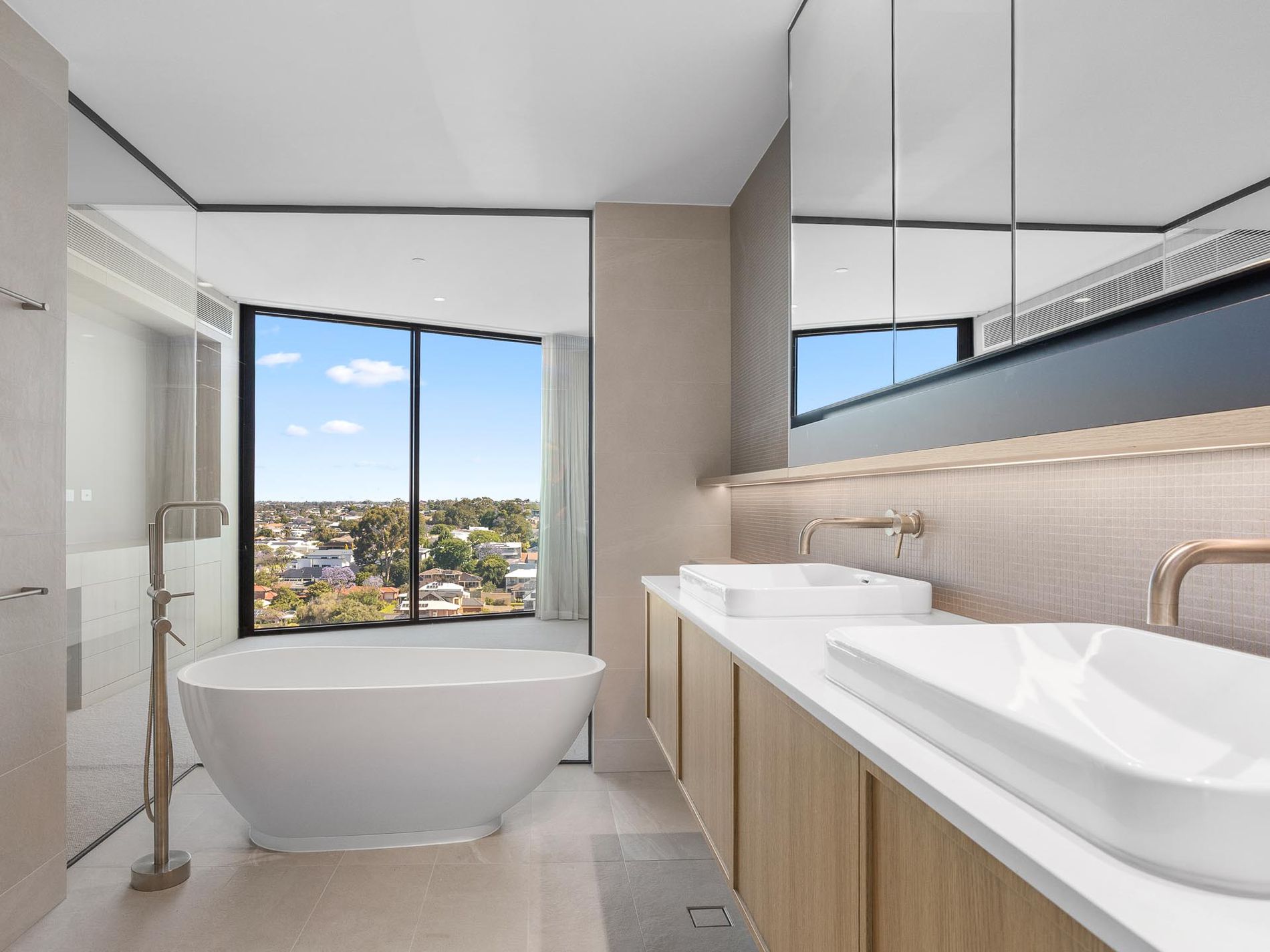 1001 / 18 Ogilvie Road, Mount Pleasant