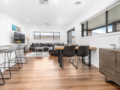 11 BEADSWORTH STREET, Baranduda