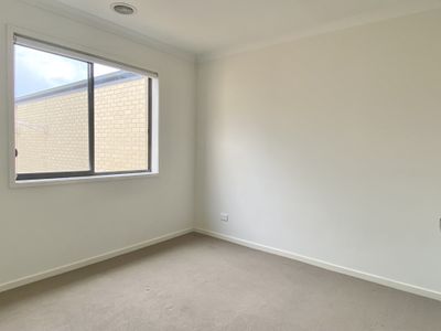 9 Gants Path, Wyndham Vale