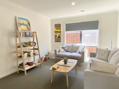 7 Buttermint Crescent, Manor Lakes