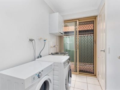 93 Bindoon Loop, Huntingdale