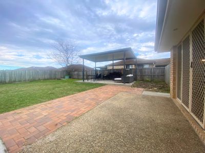 25 Wattle Crescent, Raceview