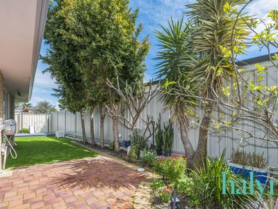 2 / 6 Bruning Road, Manning