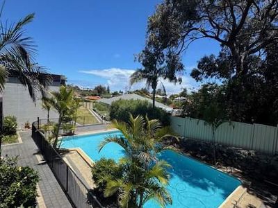 6/9 Steele Road, Sorrento