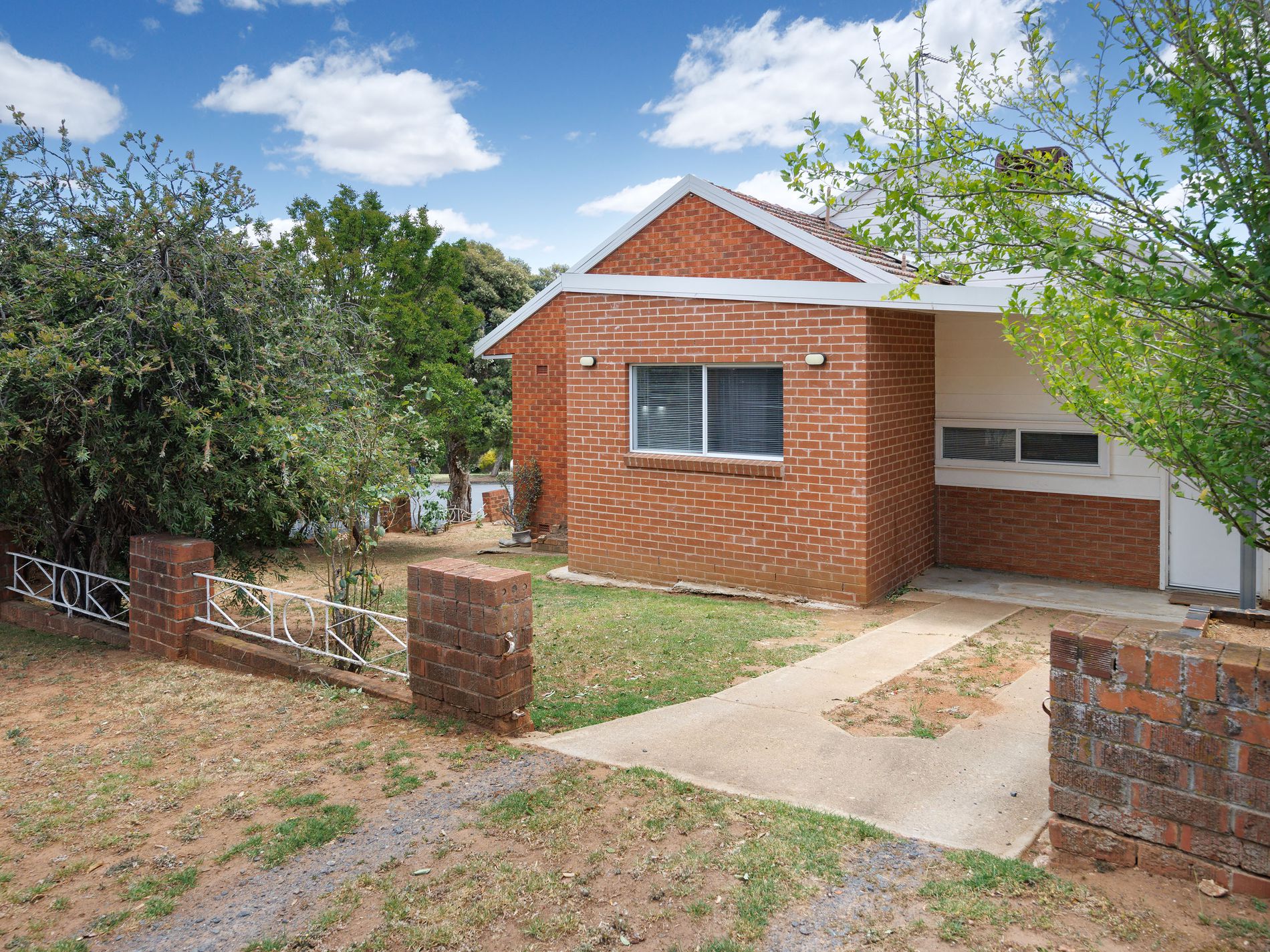 446 ROSE STREET, Lavington