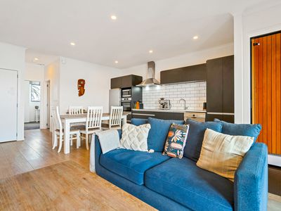 4/2 Frances Bryers Road, Hobsonville