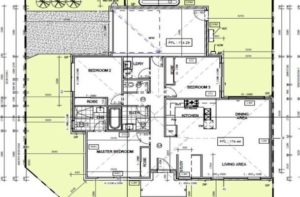 8 Gyrfalcon Way, Doreen