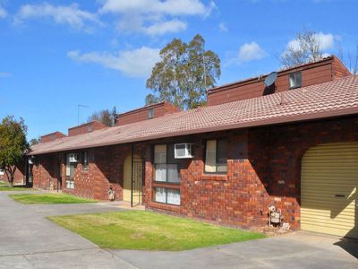 945 Fairview Drive, North Albury