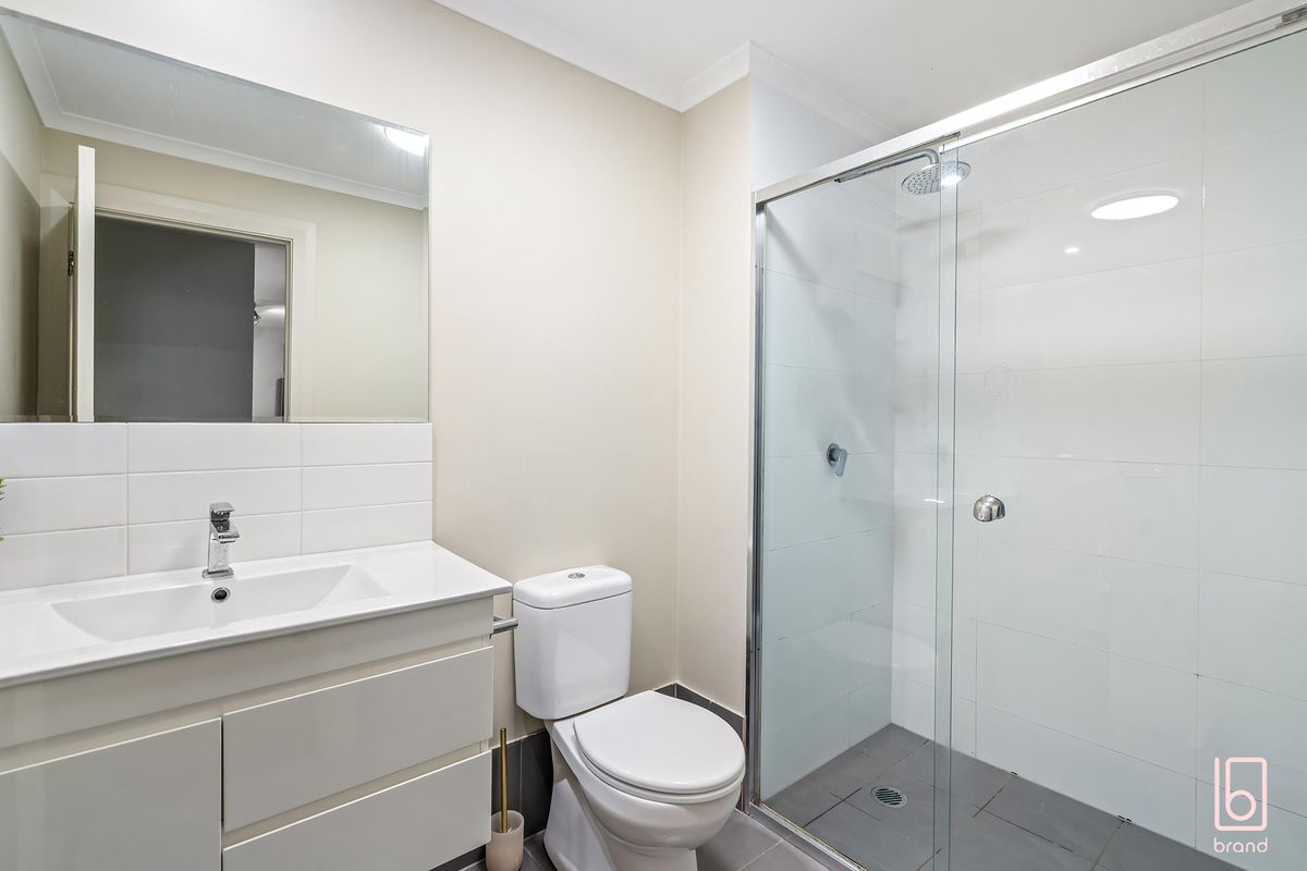 8 / 5 Dunlop Road, Blue Haven