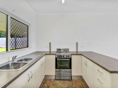 67 BARNARD DRIVE, Mount Sheridan