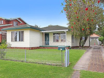 67 Parkes Street, Oak Flats
