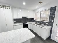 unit 23 / 111 Barbaralla Drive, Springwood