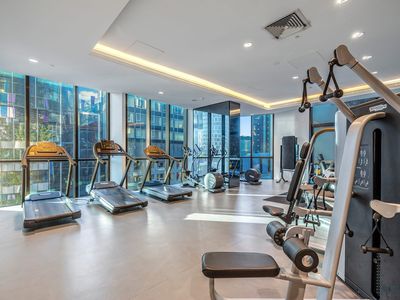 4410 / 442 Elizabeth Street, Melbourne