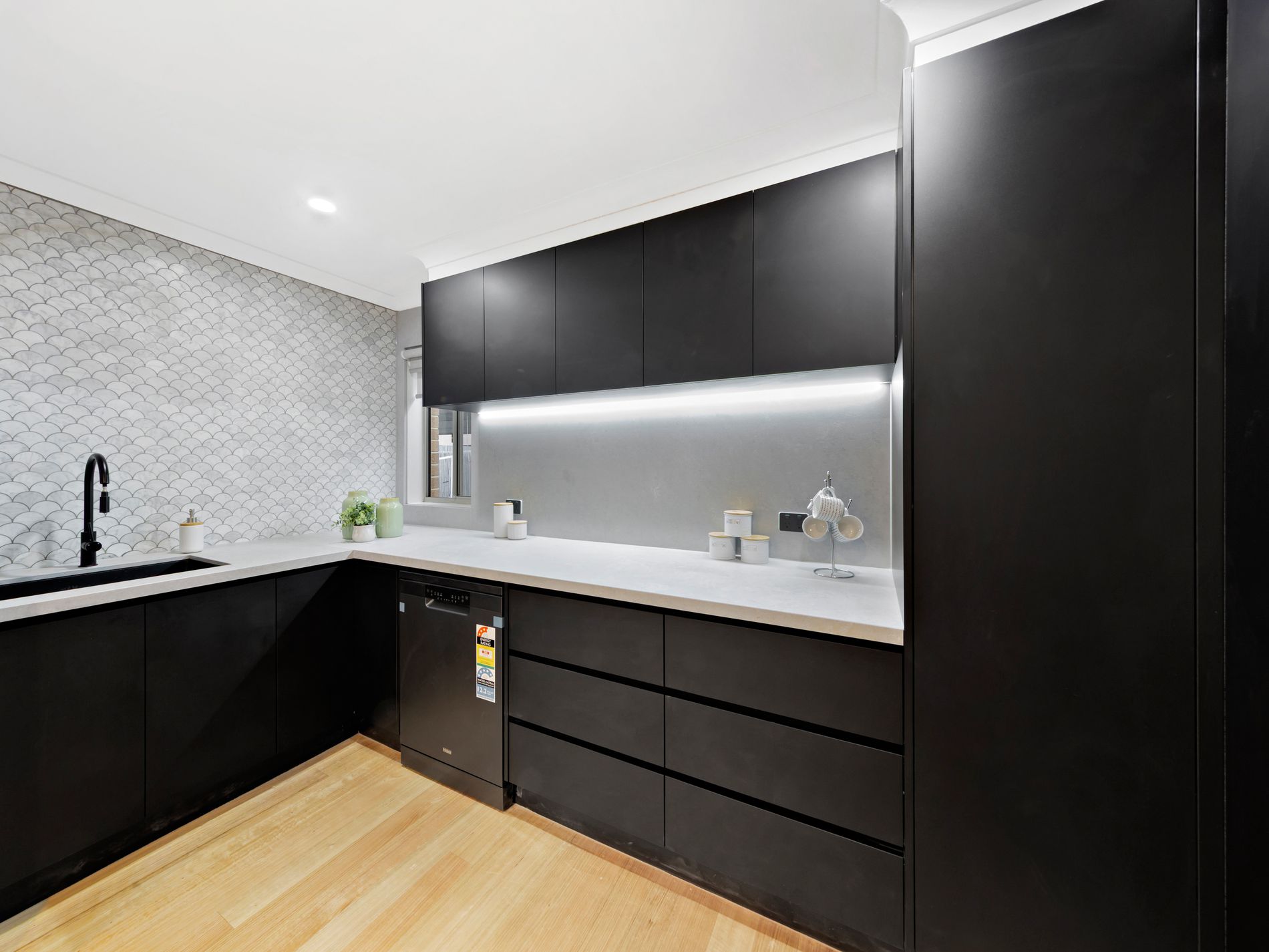 8 Pinnacle Way, Fraser Rise