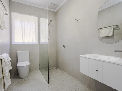 2 / 70 Augusta Street, Glenelg East