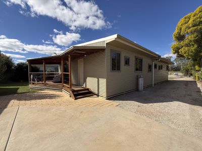 10 Milloo Crescent, Swan Hill
