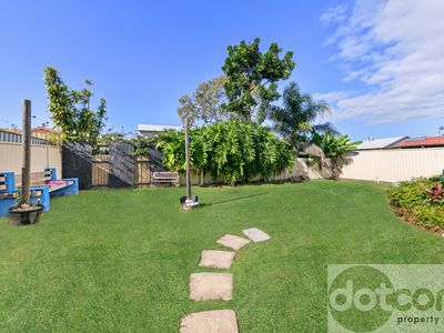 57 Campbell Parade, Mannering Park